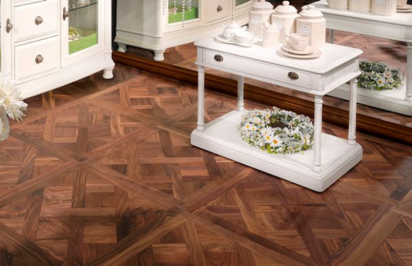 Ván Sàn Engineer Hoa Văn Căm Xe